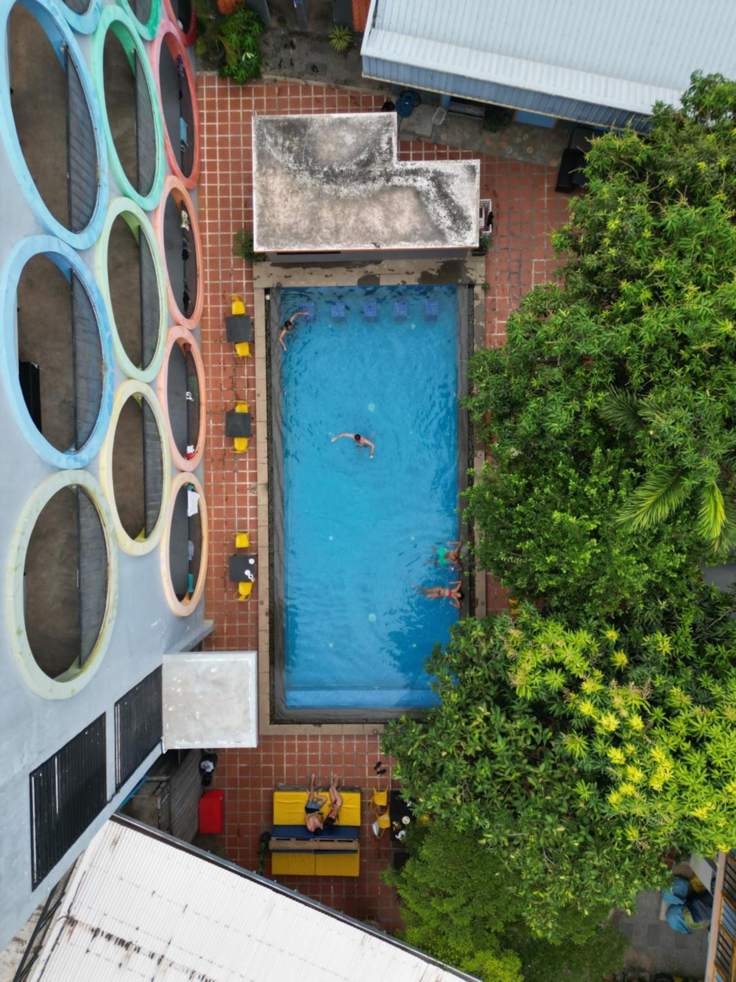 White Rabbit Hostel Siem Reap Buitenkant foto