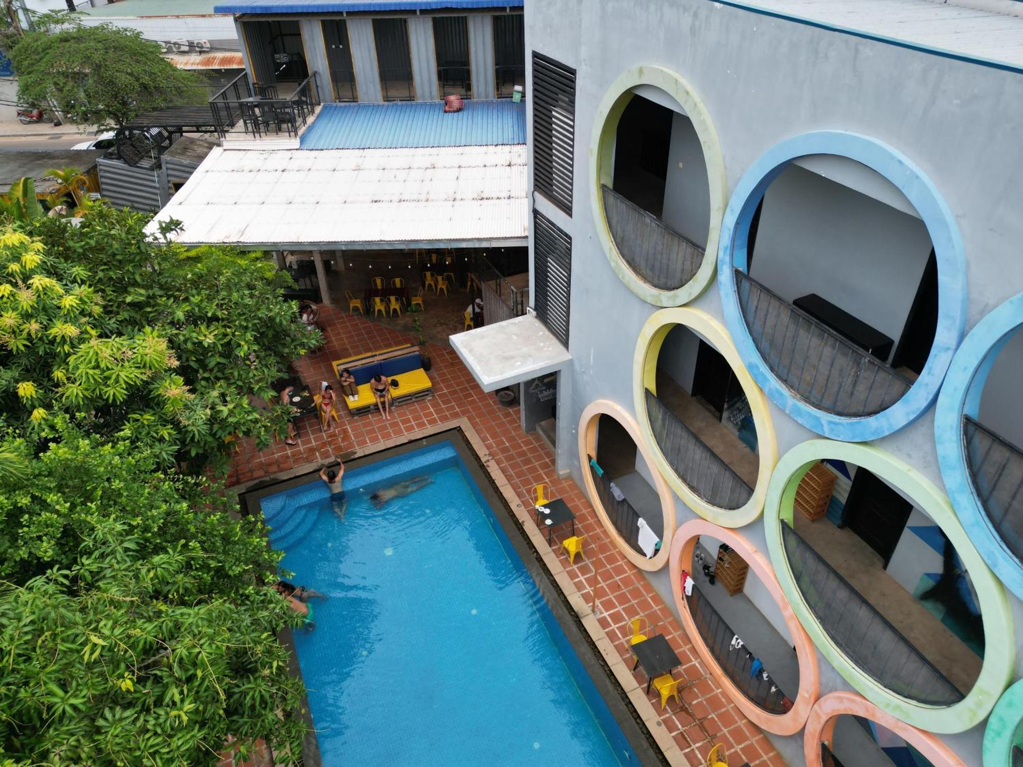 White Rabbit Hostel Siem Reap Buitenkant foto